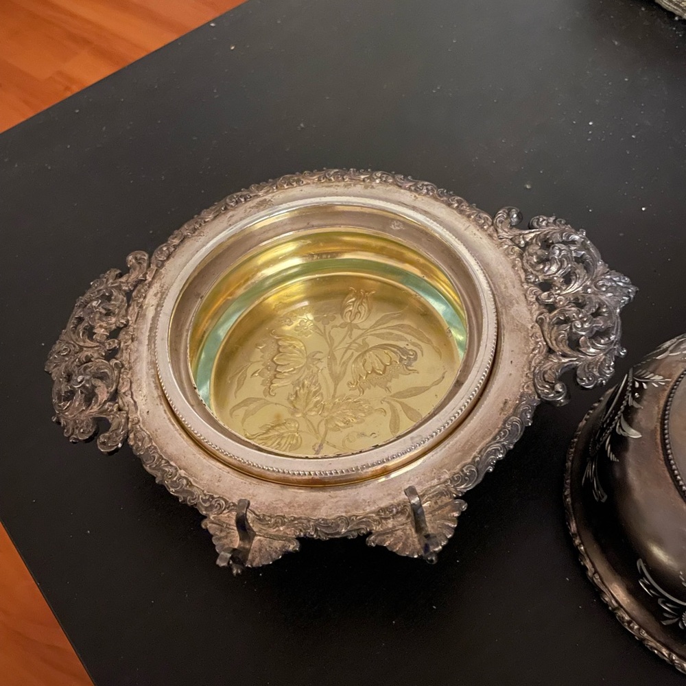 Beautiful Antique C 1850 -  1900 Meriden B Company Butter Dish - Picture 5 of 8